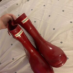 Hunter Classic Cherry Boots